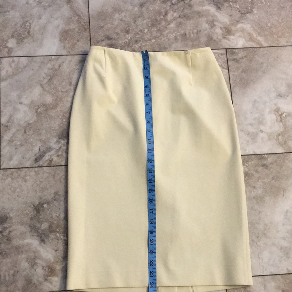 Prada EUC STRETCH cream PENCIL SHEATH skirt size 42 - Picture 4 of 6
